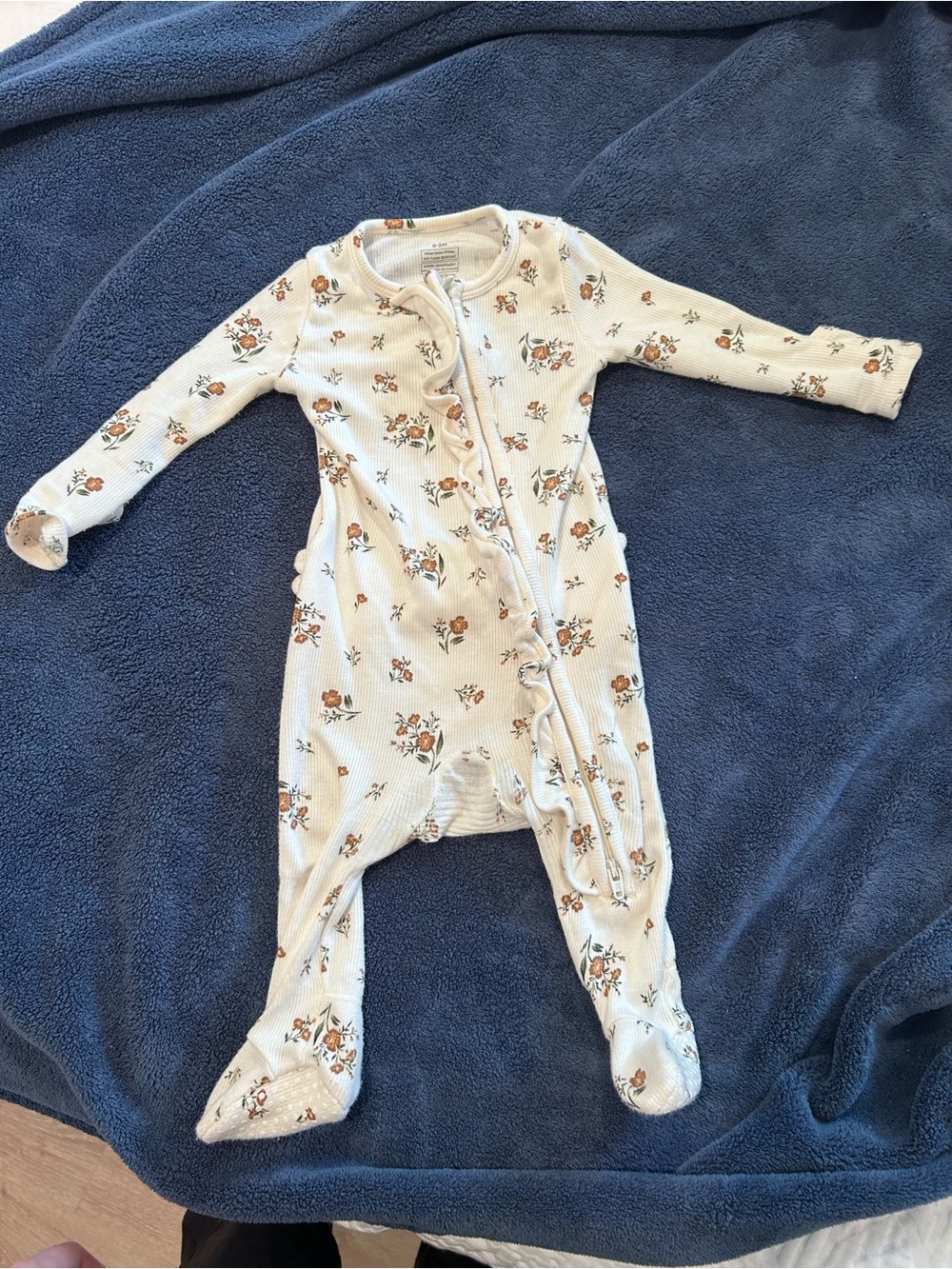 Angel dear 0-3 month ruffle butt footie with double zipper super soft!